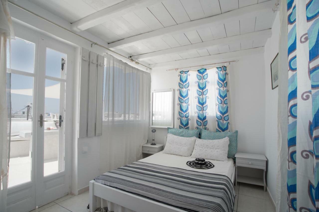 Homebase Parikia  Bagian luar foto